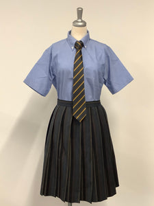 葵高校　女子制服
